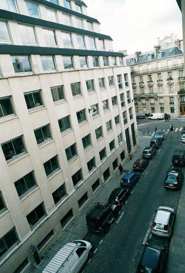 Unit 013 Champs-elysees Georges V Apartment